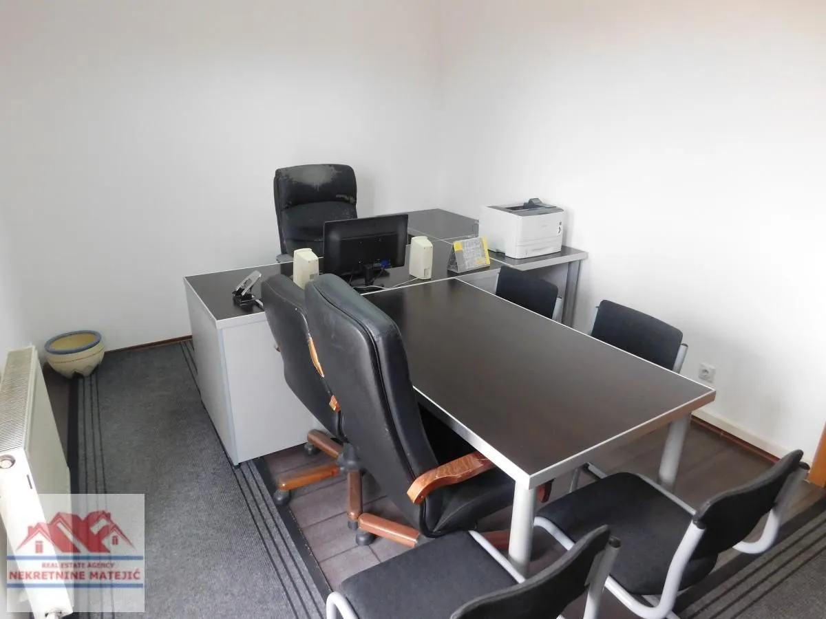 Rent, office space, 74m², Centar, Kragujevac