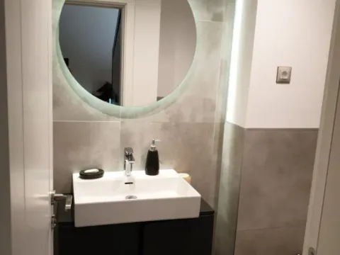 Izdavanje, četvorosoban stan, 125m², Vračar Hram, Vračar Sve Podlokacije - image 6