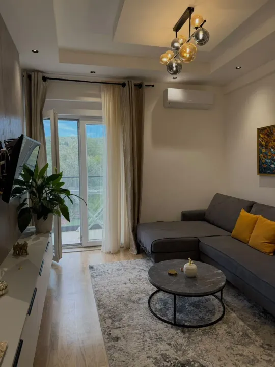 Rent, one bedroom apartment, 46m², Radanovići, Kotor