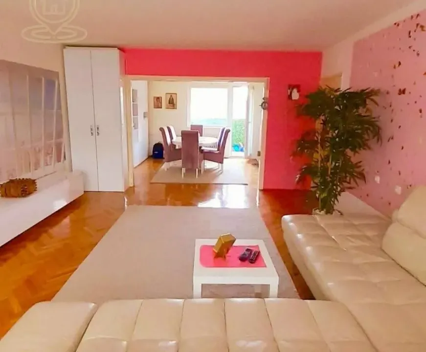 Prodaja, četvorosoban stan, 110m², Medijana, Niš