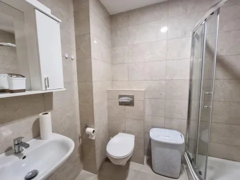 Izdavanje, jednosoban stan, 54m², Budva, Crna Gora - image 13