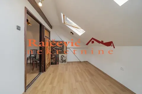 Prodaja, trosoban stan, 96m², Centar, Kragujevac - image 11