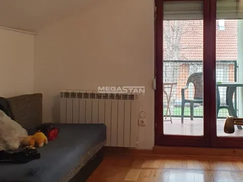 Kuća in Uciteljsko Naselje