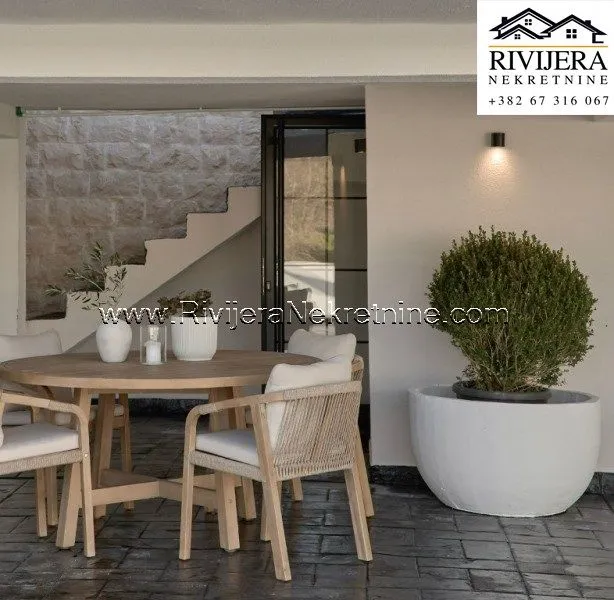 Prodaja, kuća, 424m², Tivat, Crna Gora