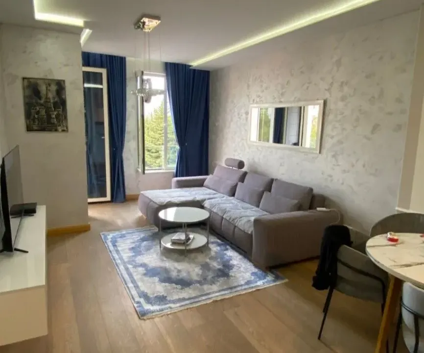 Izdavanje, jednosoban stan, 55m², Centar, Budva