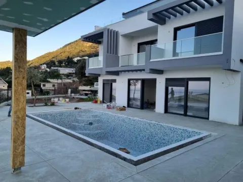 Sale, house, 486m², Šušanj, Bar