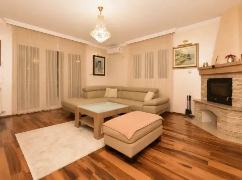 Rent, house, 175m², Vranići, Podgorica - image 2