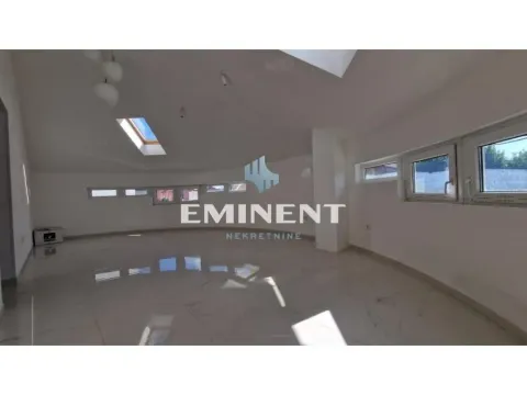 Prodaja, kuća, 345m², Surčin, Beograd - image 17