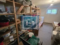 Prodaja, kuća, 180m², Vranje, Srbija - image 9