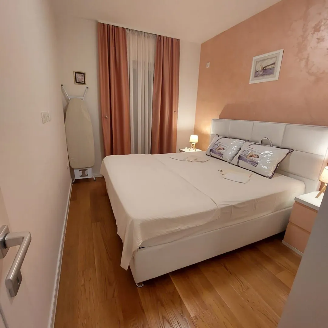 Rent, one bedroom apartment, 49m², Central Point, Podgorica