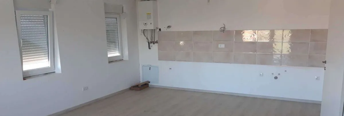 Prodaja, trosoban stan, 83m², Sremska Kamenica, Petrovaradin