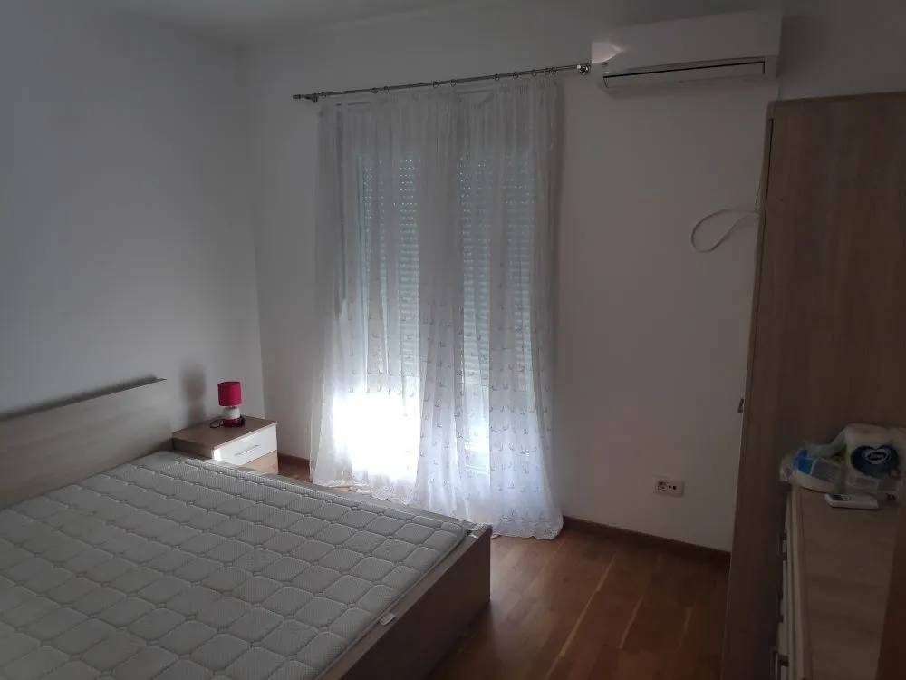 Izdavanje, trosoban stan, 95m², Zagorič, Podgorica