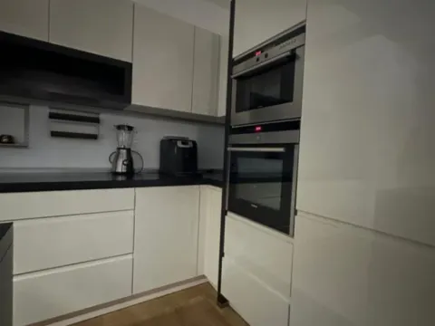 Izdavanje, jednosoban stan, 58m², City Kvart, Podgorica - image 11