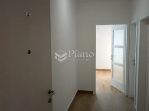 Rent, two bedroom apartment, 59m², Stari Aerodrom, Podgorica - image 5