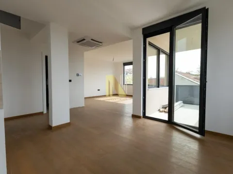 Prodaja, stan, 142m², Telep, Novi Sad Sve Podlokacije - image 1