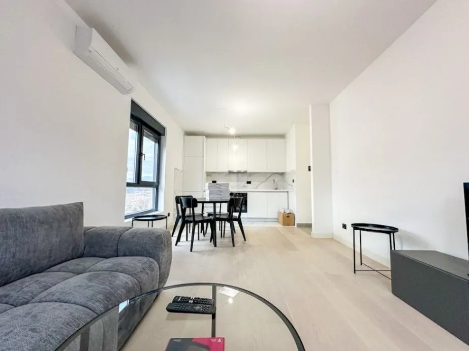 Izdavanje, dvosoban stan, 63m², Krivi Most, Podgorica