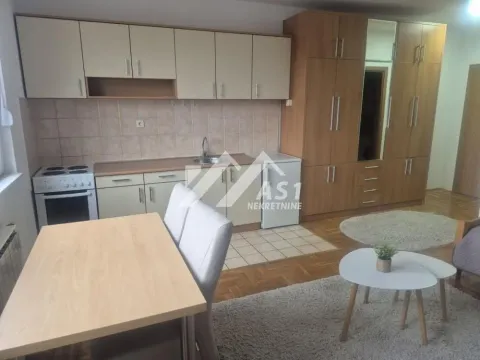 Izdavanje, stan, 28m², Bulevar Evrope, Novi Sad Sve Podlokacije - image 6