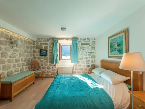 Prodaja, kuća, 232m², Kotor, Crna Gora - image 25