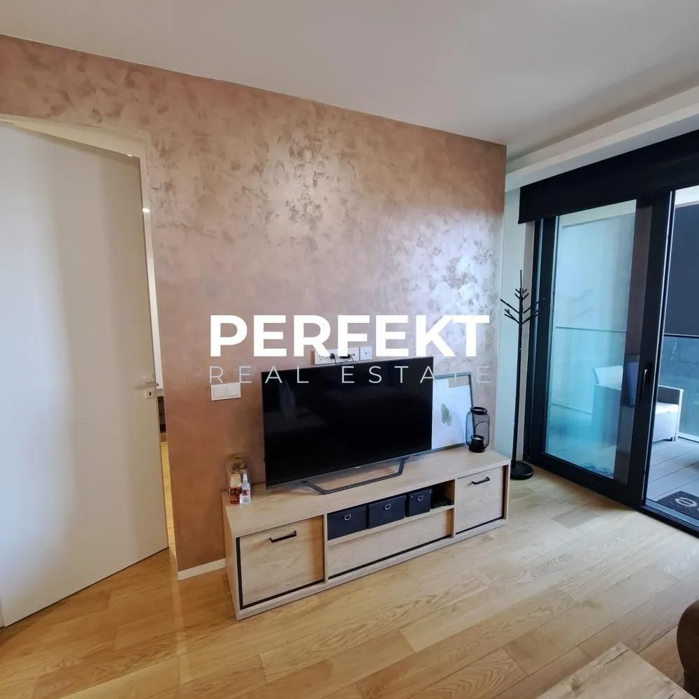 Rent, two bedroom apartment, 45m², Novi Beograd Sve Podlokacije, Beograd