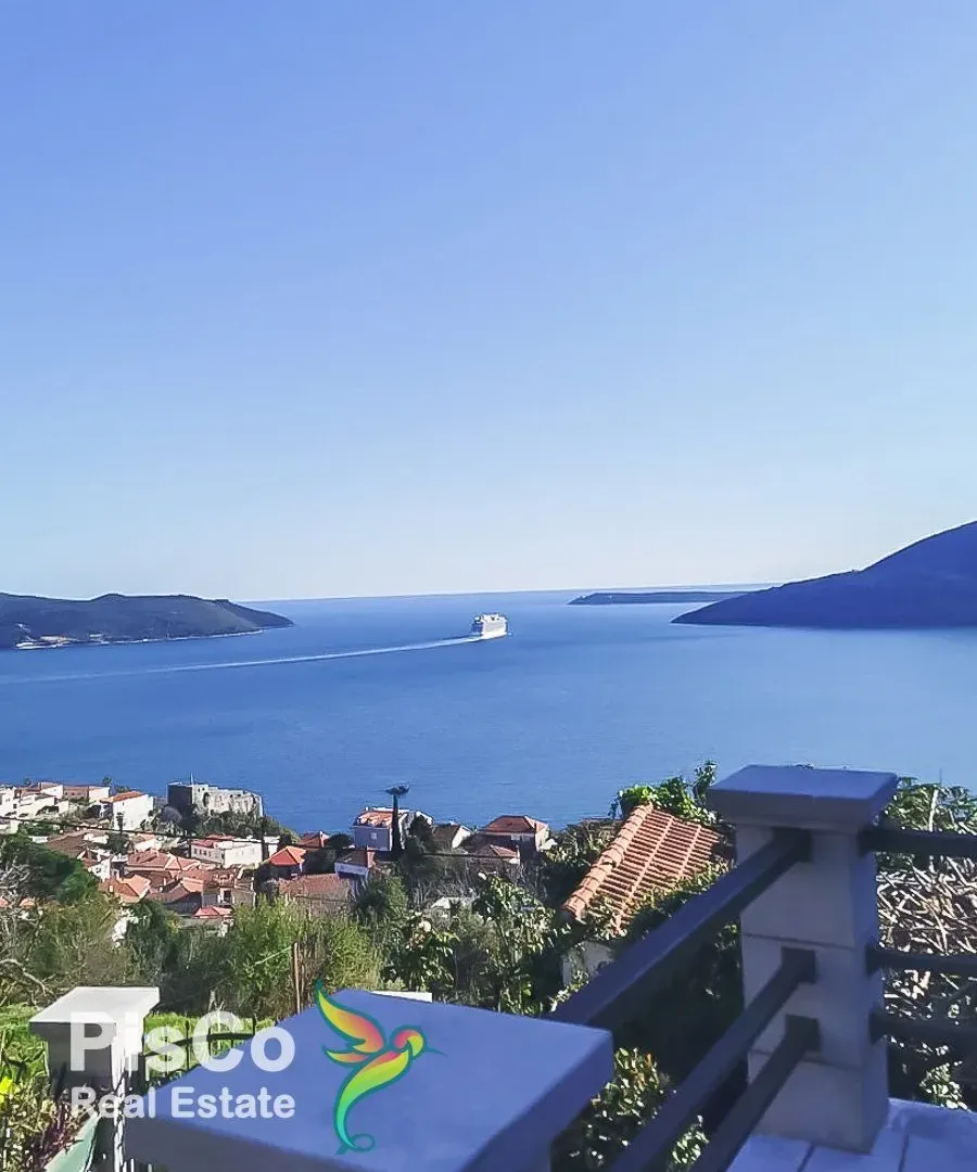 Prodaja, kuća, 296m², Herceg Novi, Crna Gora