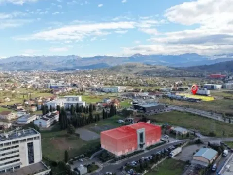 Prodaja, dvosoban stan, 60m², Donja Gorica, Podgorica - image 9