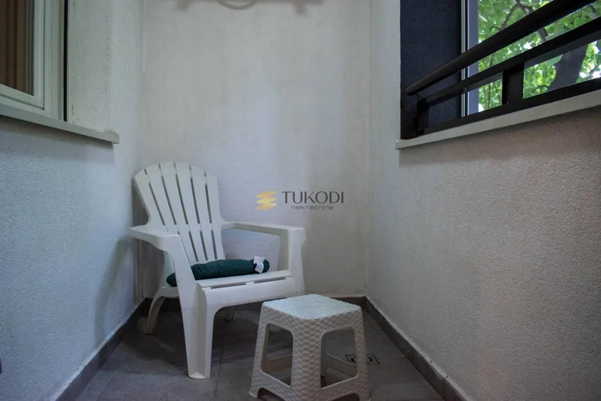 Izdavanje, jednosoban stan, 54m², Podbara, Novi Sad Sve Podlokacije