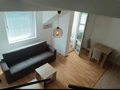 Stan in Vojvode Vlahovica