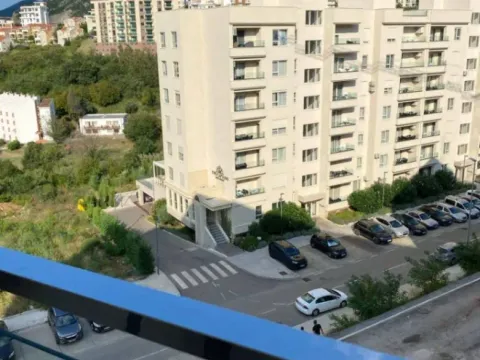 Prodaja, jednosoban stan, 48m², Bečići, Budva