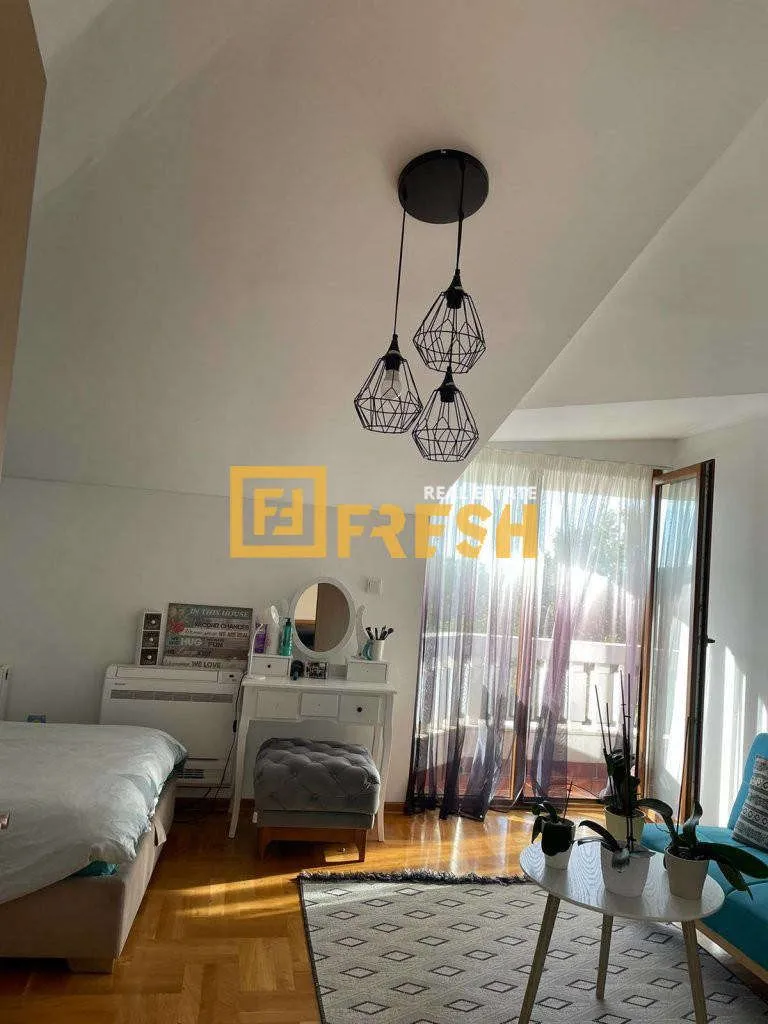 Rent, house, 300m², Vranići, Podgorica