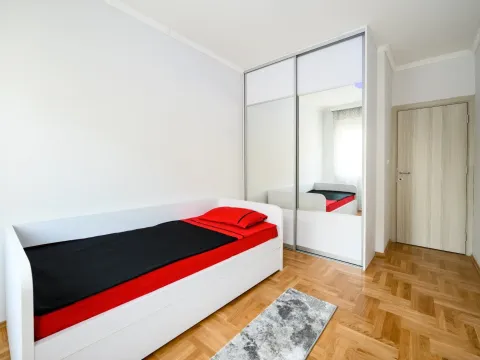 Rent, two bedroom apartment, 65m², Stari Aerodrom, Podgorica - image 7