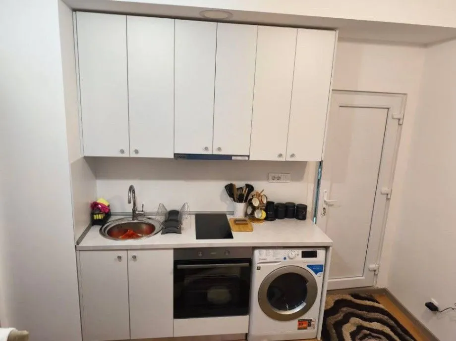 Izdavanje, jednosoban stan, 25m², Blok 9, Podgorica