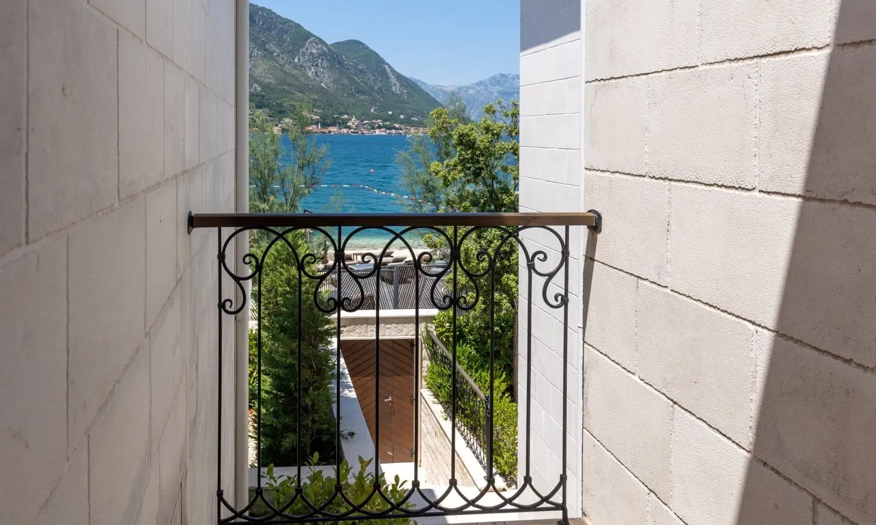 Sale, house, 198m², Dobrota, Kotor