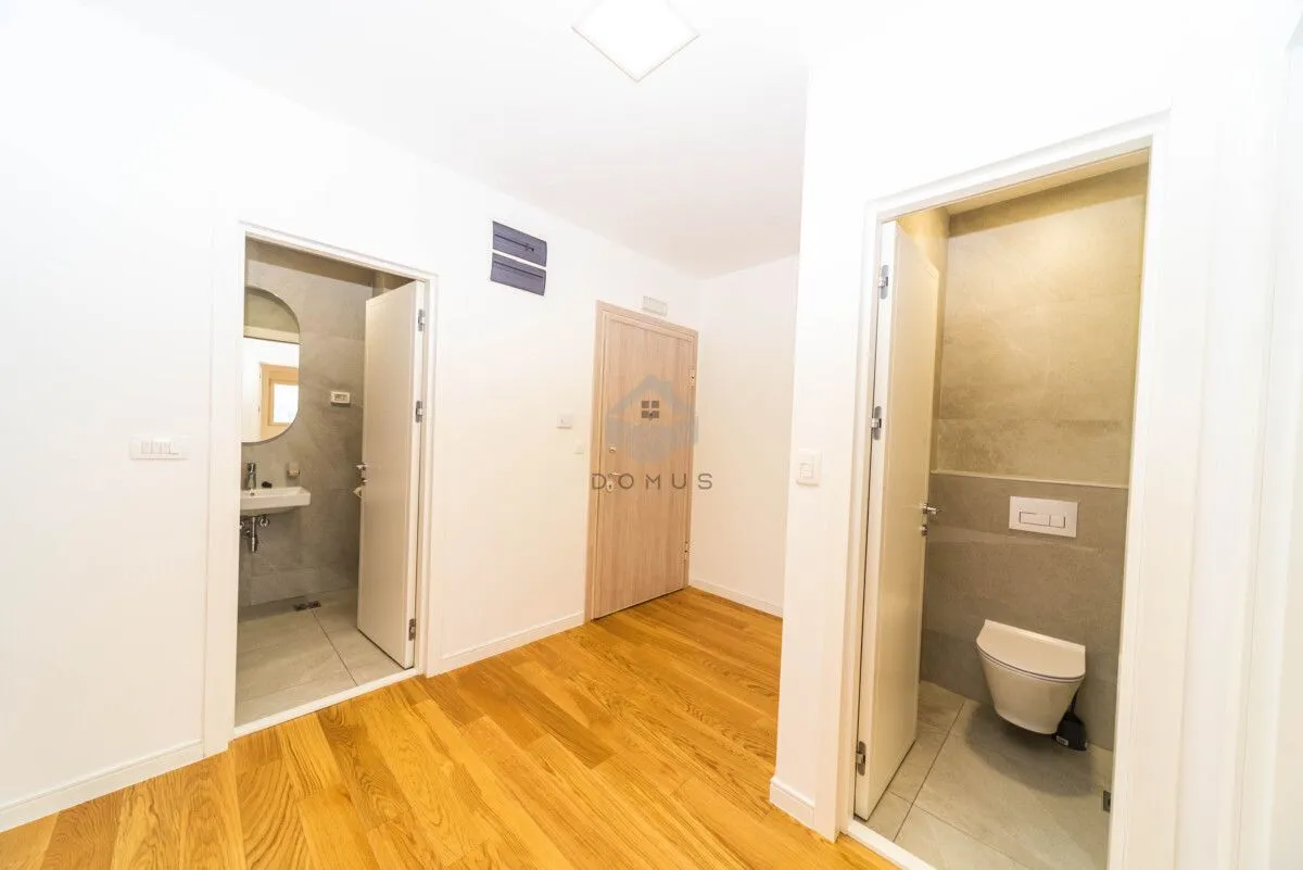 Rent, two bedroom apartment, 71m², Central Point, Podgorica