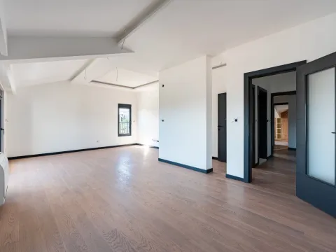Prodaja, trosoban stan, 116m², Gorica C, Podgorica - image 2