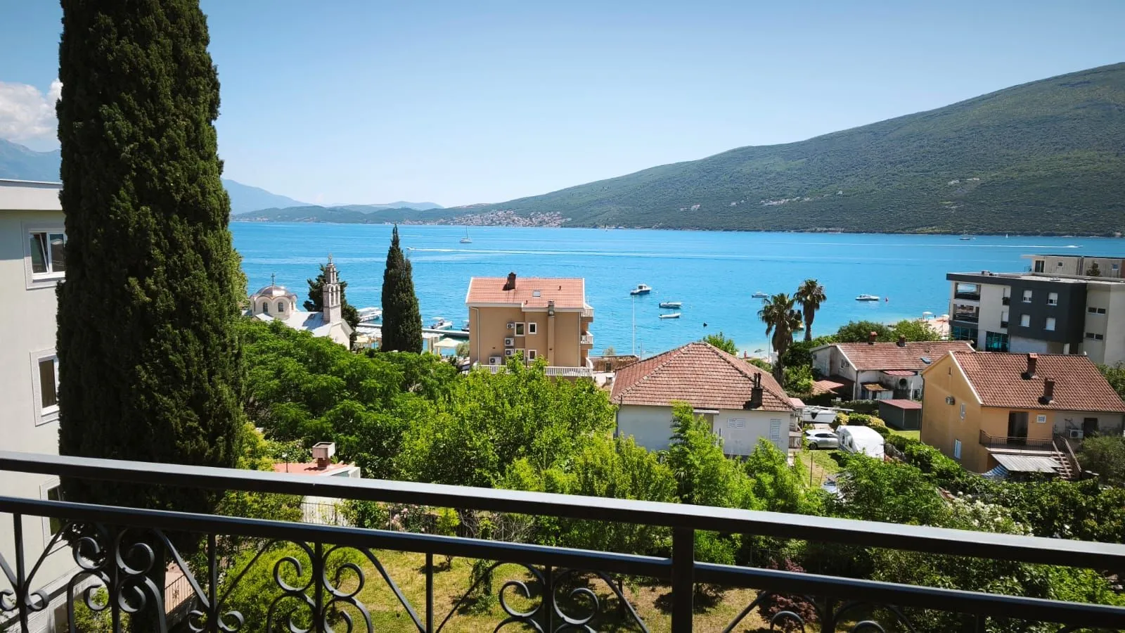 Prodaja, jednosoban stan, 75m², Đenovići, Herceg Novi