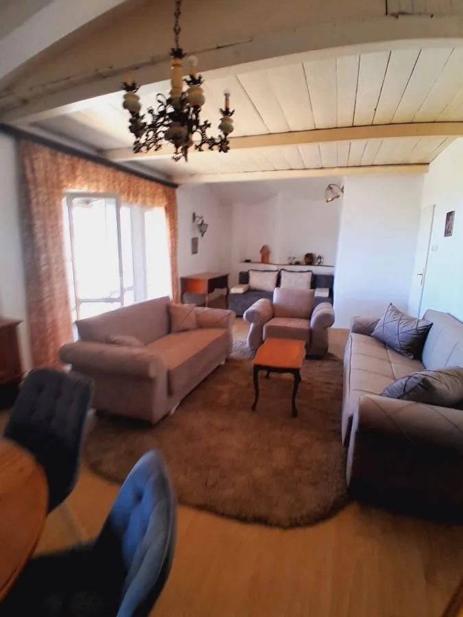 Rent, three bedroom apartment, 220m², Šušanj, Bar