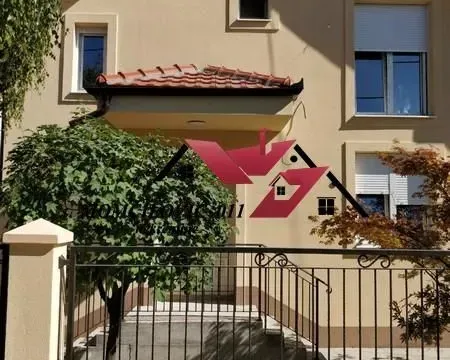 Kuća in Zemun Novi Grad