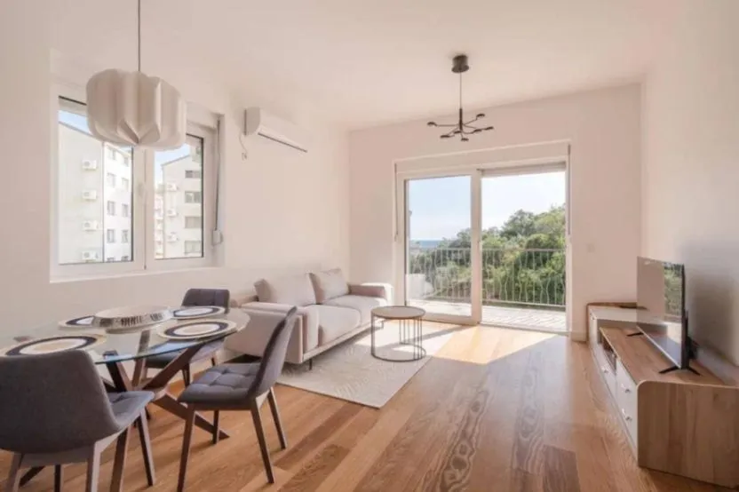 Rent, two bedroom apartment, 75m², Budva, Crna Gora