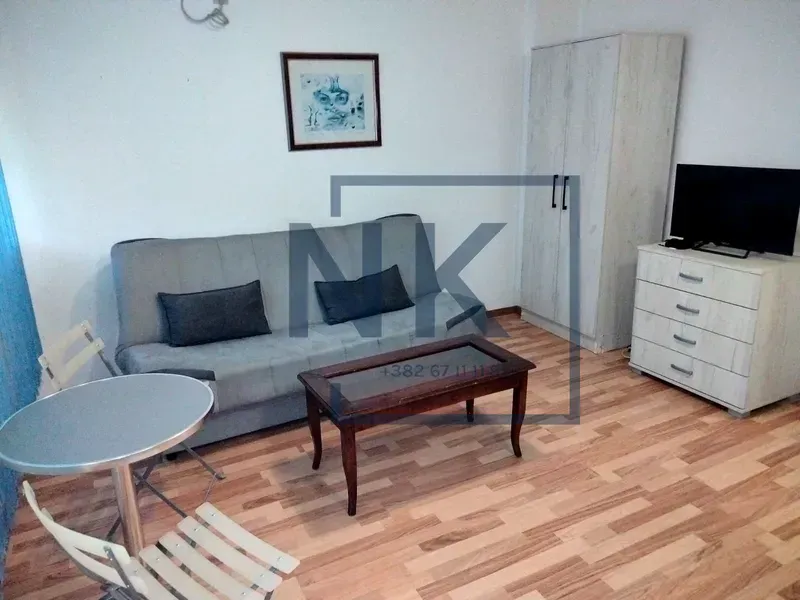 Rent, studio apartment, 33m², Pejton, Podgorica