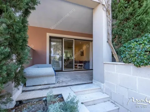 Sale, two bedroom apartment, 115m², Porto Montenegro, Tivat - image 34