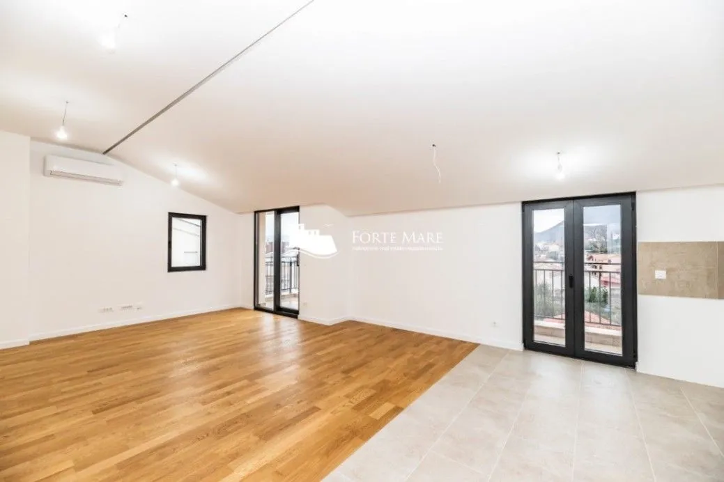 Prodaja, trosoban stan, 107m², Bijela, Herceg Novi