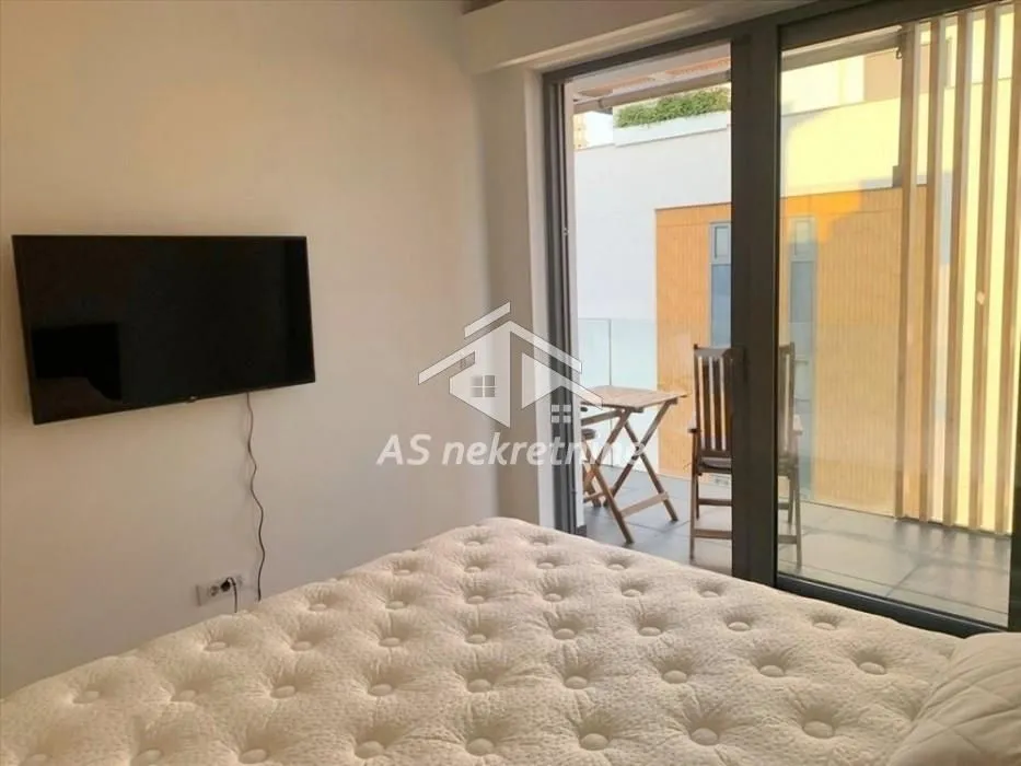 Prodaja, dvosoban stan, 55m², Novi Beograd Blok 65, Novi Beograd Sve Podlokacije