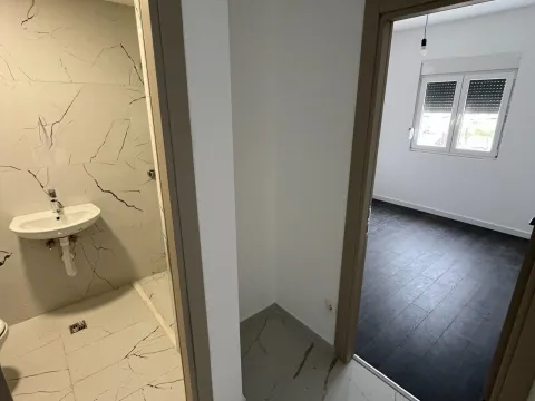 Sale, one bedroom apartment, 38m², Zabjelo, Podgorica - image 10