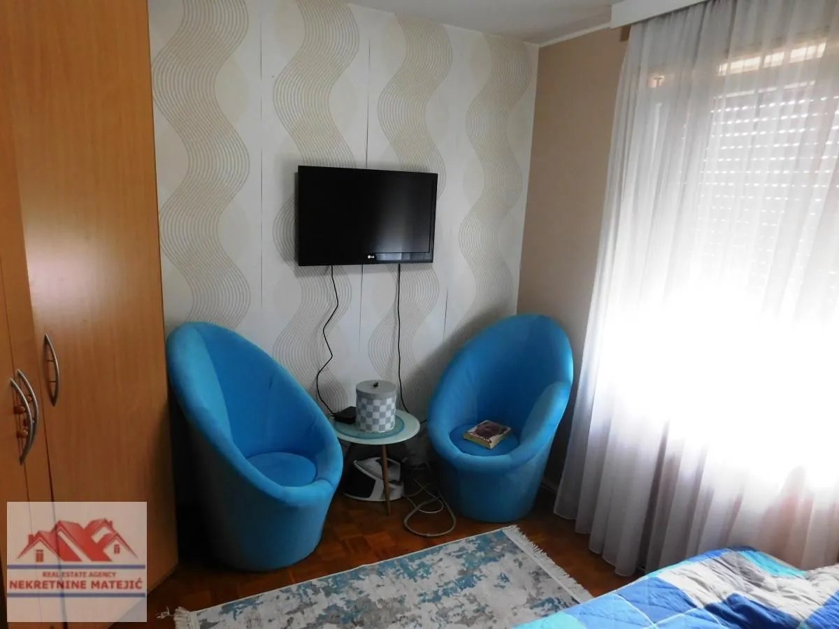 Prodaja, trosoban stan, 71m², Veliki park, Kragujevac
