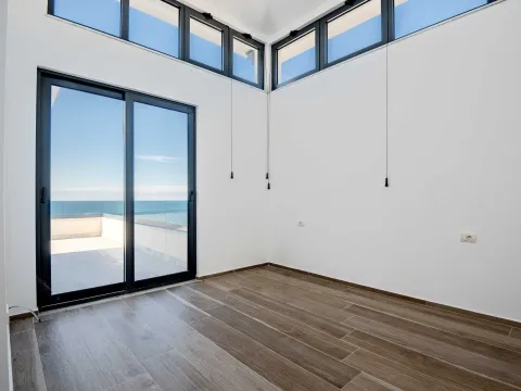 Prodaja, kuća, 370m², Utjeha, Bar - image 15