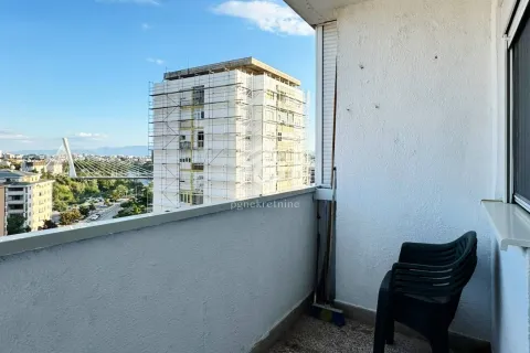 Izdavanje, dvosoban stan, 61m², Momišići, Podgorica - image 16