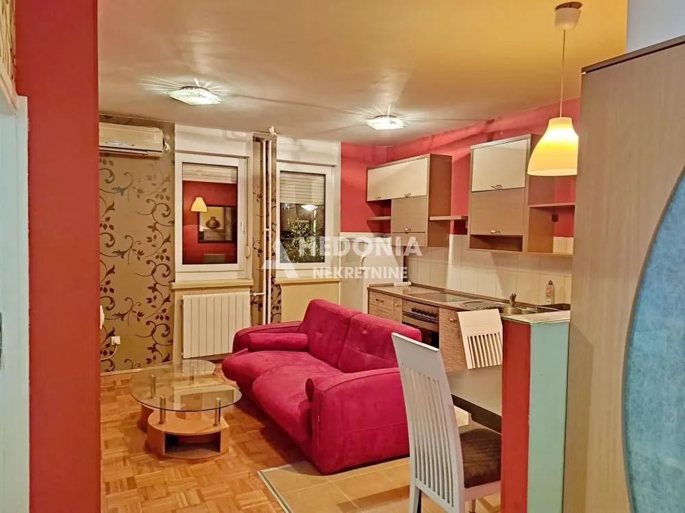 Sale, two bedroom apartment, 49m², Novi Beograd Blok 61, Novi Beograd Sve Podlokacije