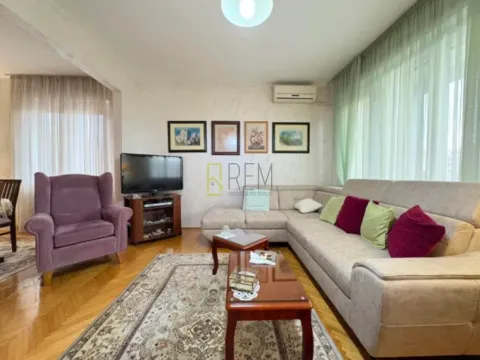 Sale, two bedroom apartment, 86m², Momišići, Podgorica