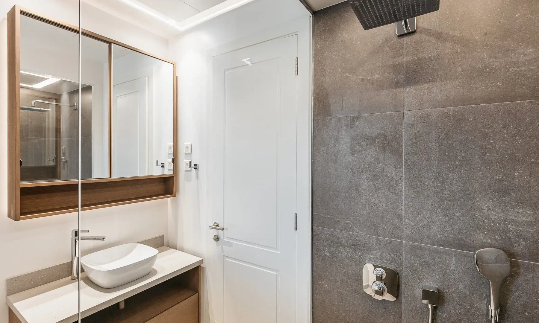 Prodaja, jednosoban stan, 77m², Luštica Bay, Tivat
