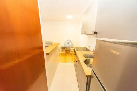 Rent, two bedroom apartment, 65m², Stari Aerodrom, Podgorica - image 4